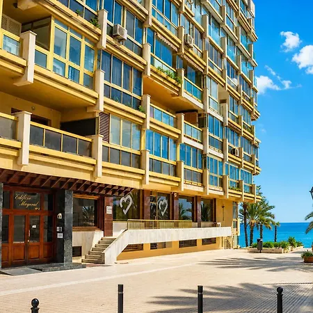 Cubo's Mayoral Front Line Apartment *