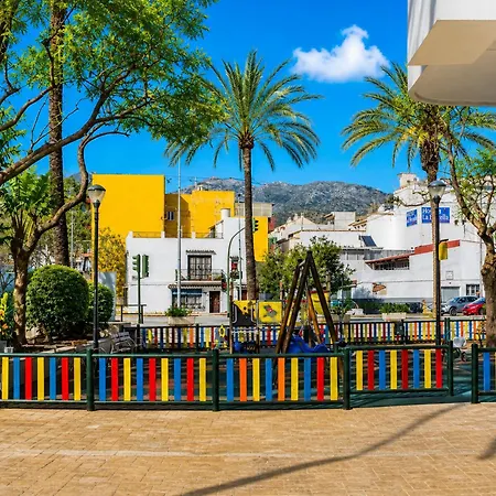 Cubo's Mayoral Front Line Marbella
