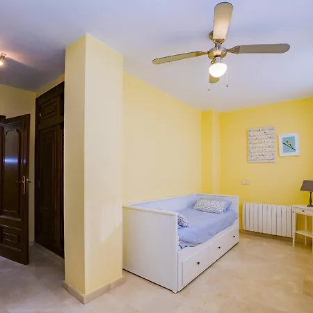 Cubo's Mayoral Front Line Apartment