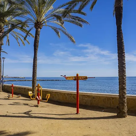 Apartment Cubo's Mayoral Front Line Marbella